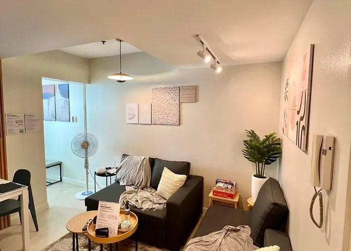 Aparthotel Riel's Condotel In Azure Beach Residences