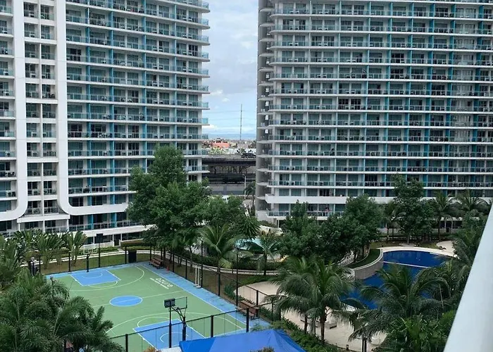 Aparthotel Riel's Condotel In Azure Beach Residences