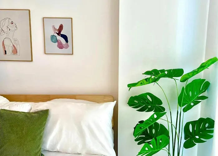 Riel's Condotel In Azure Beach Residences *