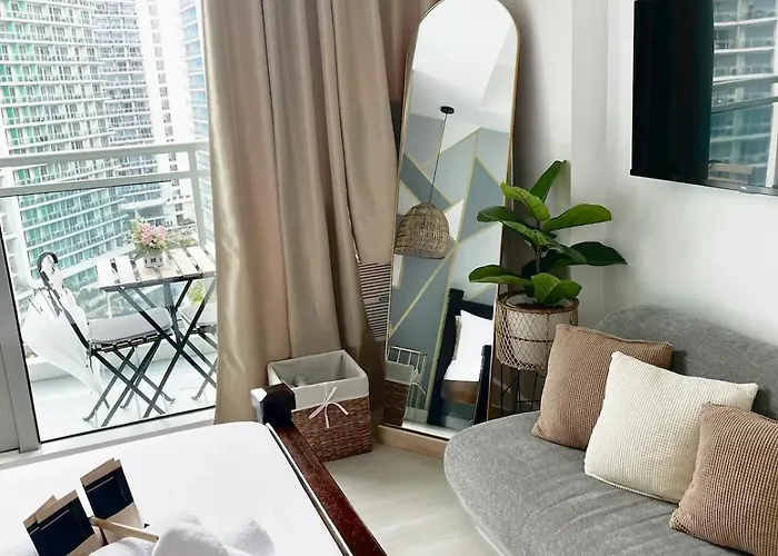 Aparthotel Riel's Condotel In Azure Beach Residences