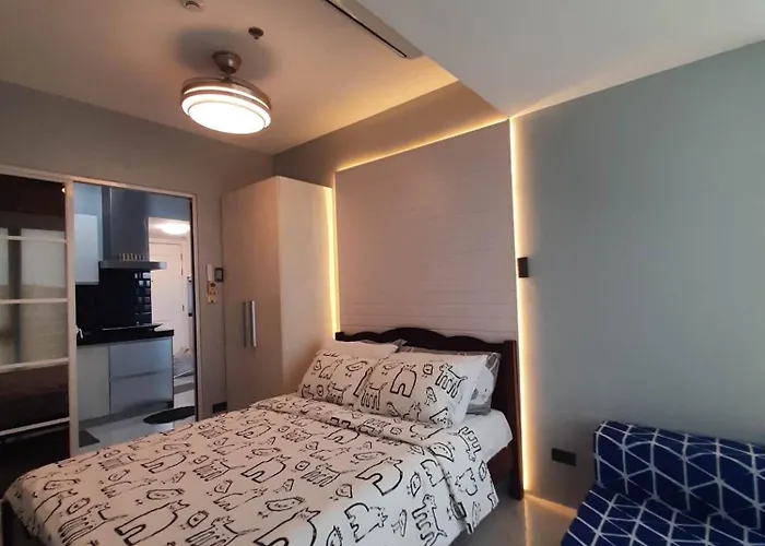 Riel's Condotel In Azure Beach Residences Aparthotel *