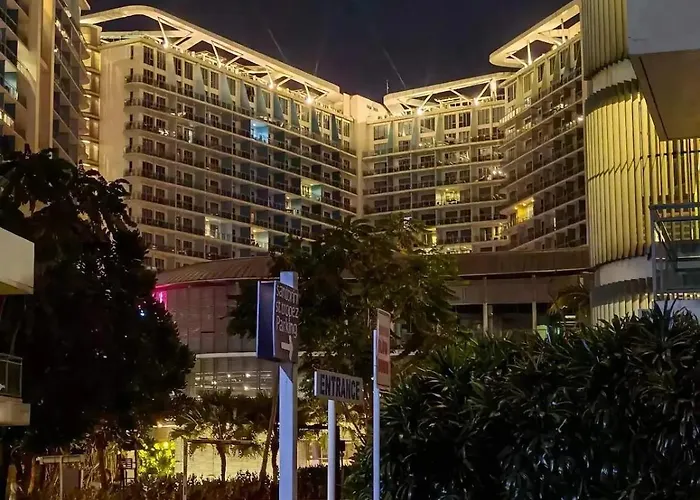 Riel's Condotel In Azure Beach Residences * Manila